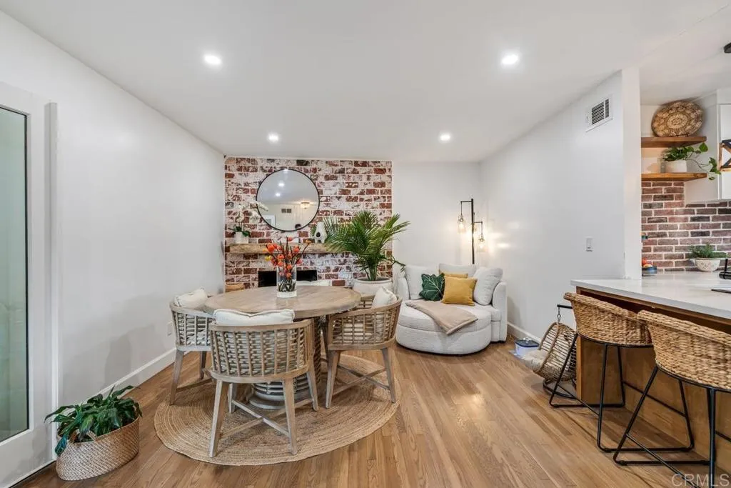 https://cdn.realtyfeed.com/cdn/127/306563192/a54815ebb62d0ffbd412193bb108e414.webp