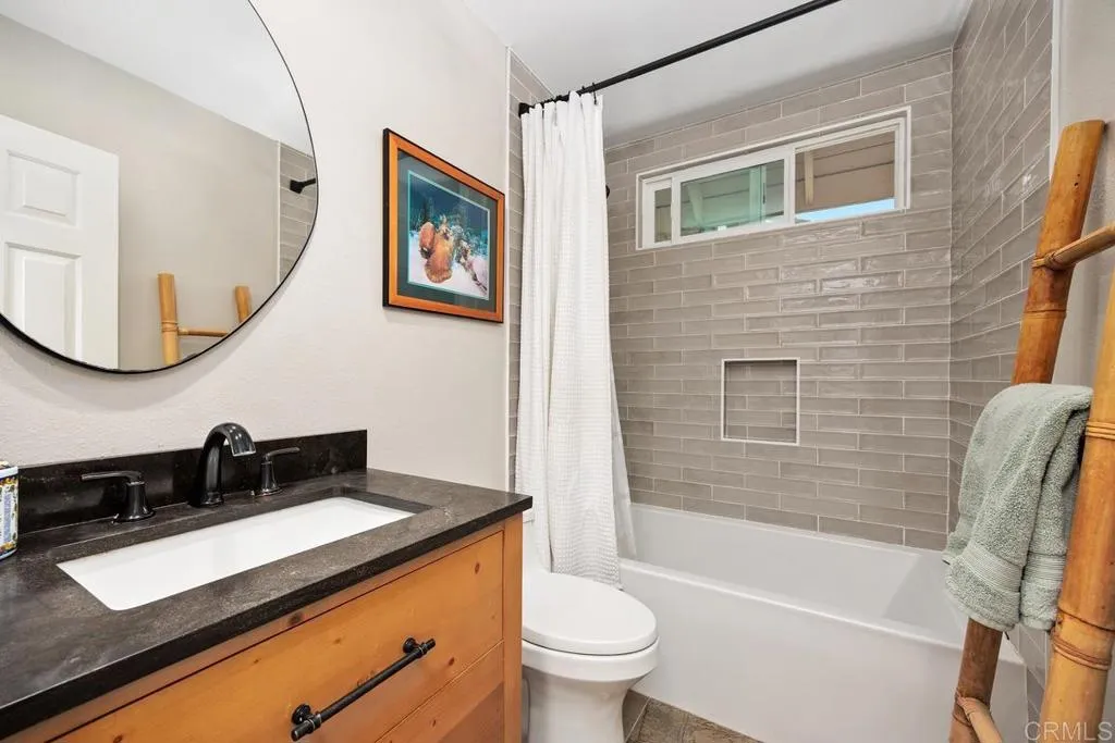 https://cdn.realtyfeed.com/cdn/127/306563207/2ad11289817913faf1a42ac2bfaca3e8.webp