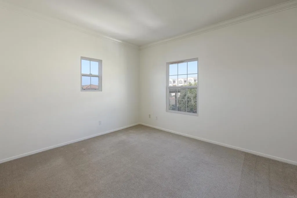 https://cdn.realtyfeed.com/cdn/127/306563219/f73857fe0d26a129990da5684af1ac8d.webp
