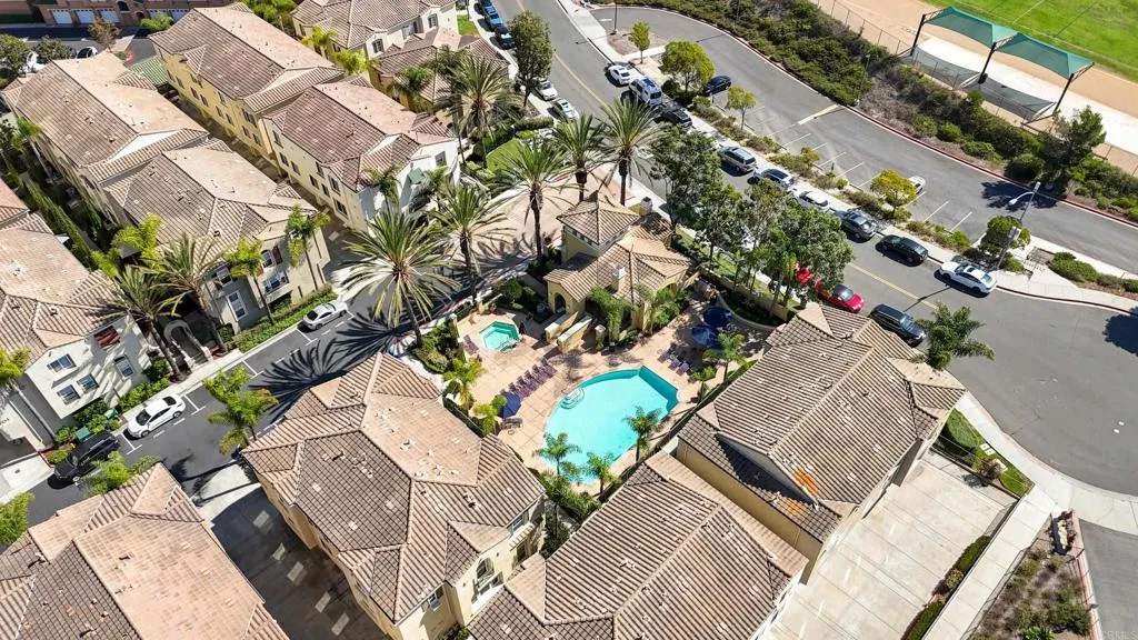 https://cdn.realtyfeed.com/cdn/127/306563219/f8c46e73fb64499e0eab1307c6283539.webp