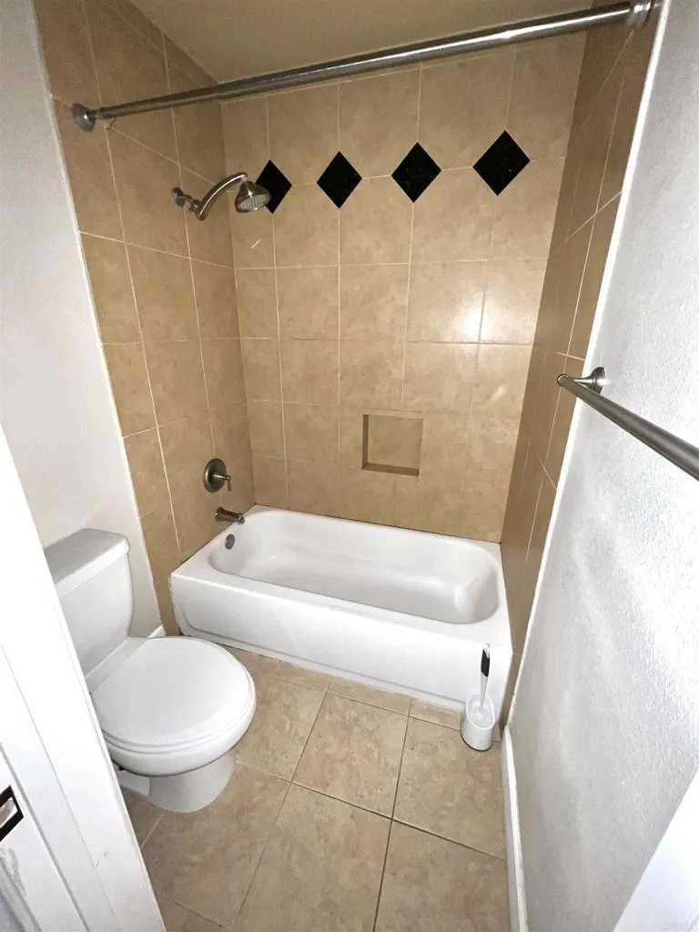 https://cdn.realtyfeed.com/cdn/127/306563281/c7ee71ed3e27d5d1108b08dc2a715c37.webp