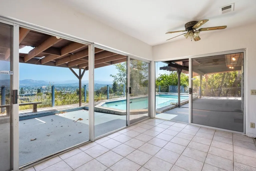 https://cdn.realtyfeed.com/cdn/127/306563282/1da2cf7d33f3edba97ff3c9369a86ef3.webp