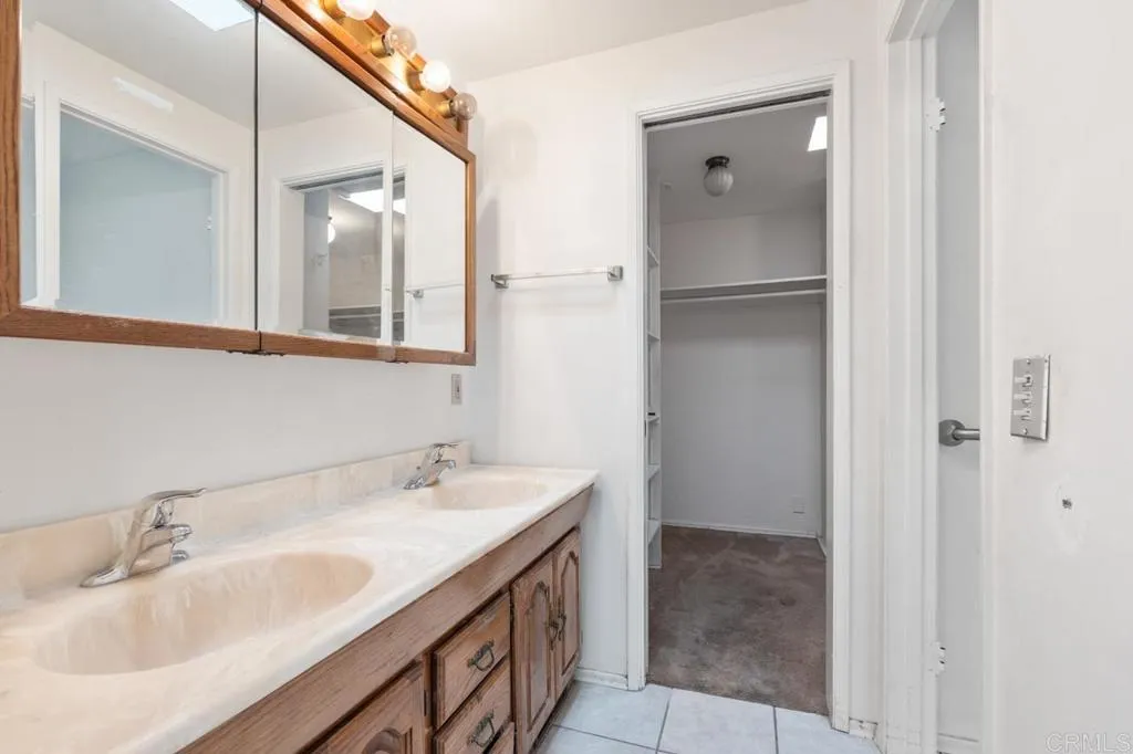 https://cdn.realtyfeed.com/cdn/127/306563282/470f5ddec7f9b2ebc4e0e93111dc9bb6.webp