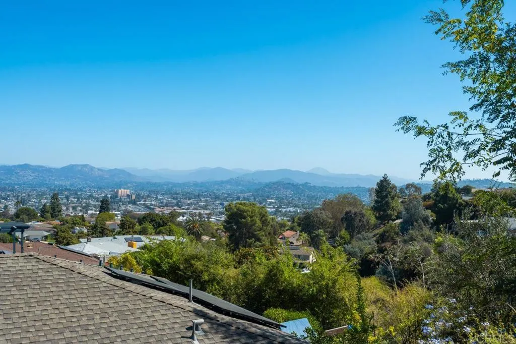 https://cdn.realtyfeed.com/cdn/127/306563282/7903621c04d2c6648751ea4db72b9f5e.webp