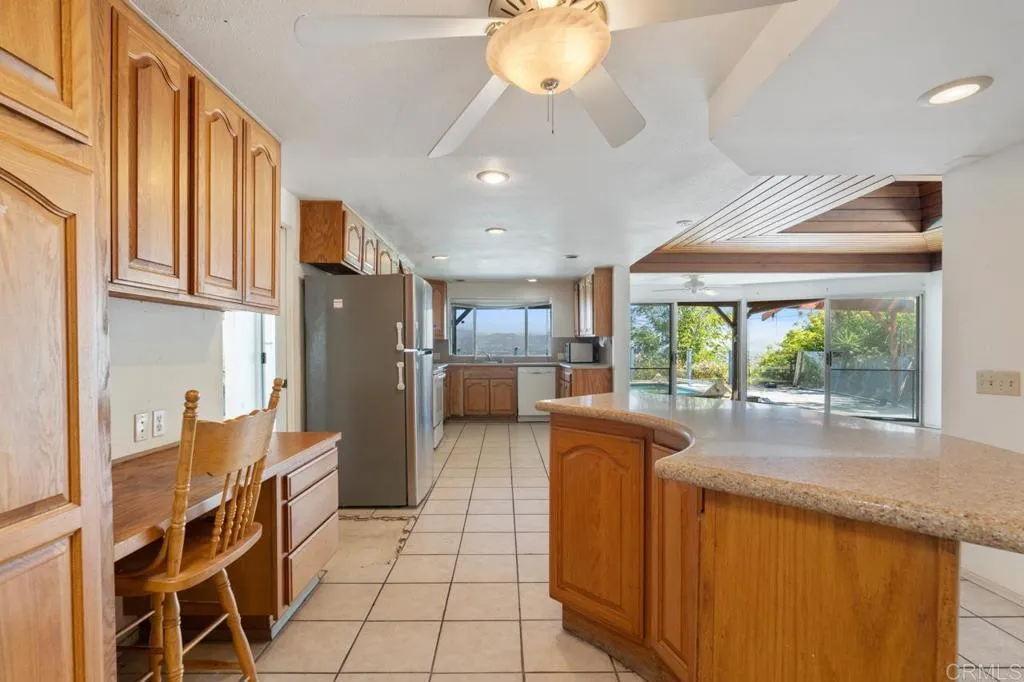 https://cdn.realtyfeed.com/cdn/127/306563282/9dc59669070545030b854429d3c7c919.webp