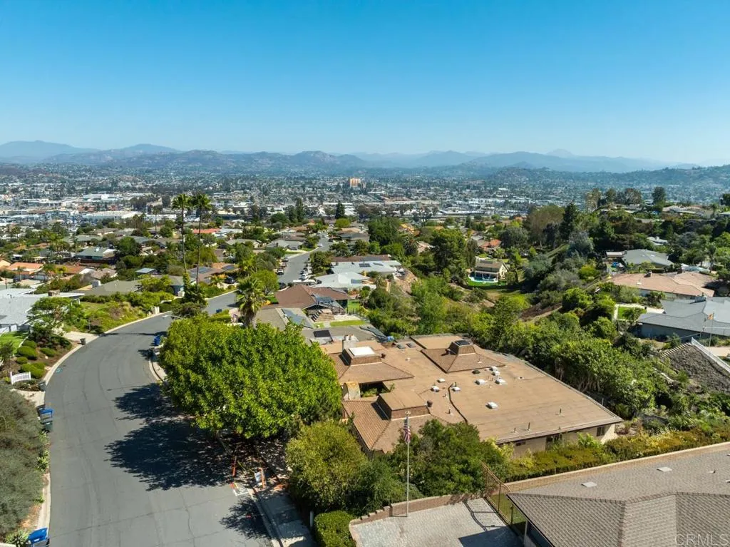 https://cdn.realtyfeed.com/cdn/127/306563282/e262930be13277c557948c2a41f70216.webp