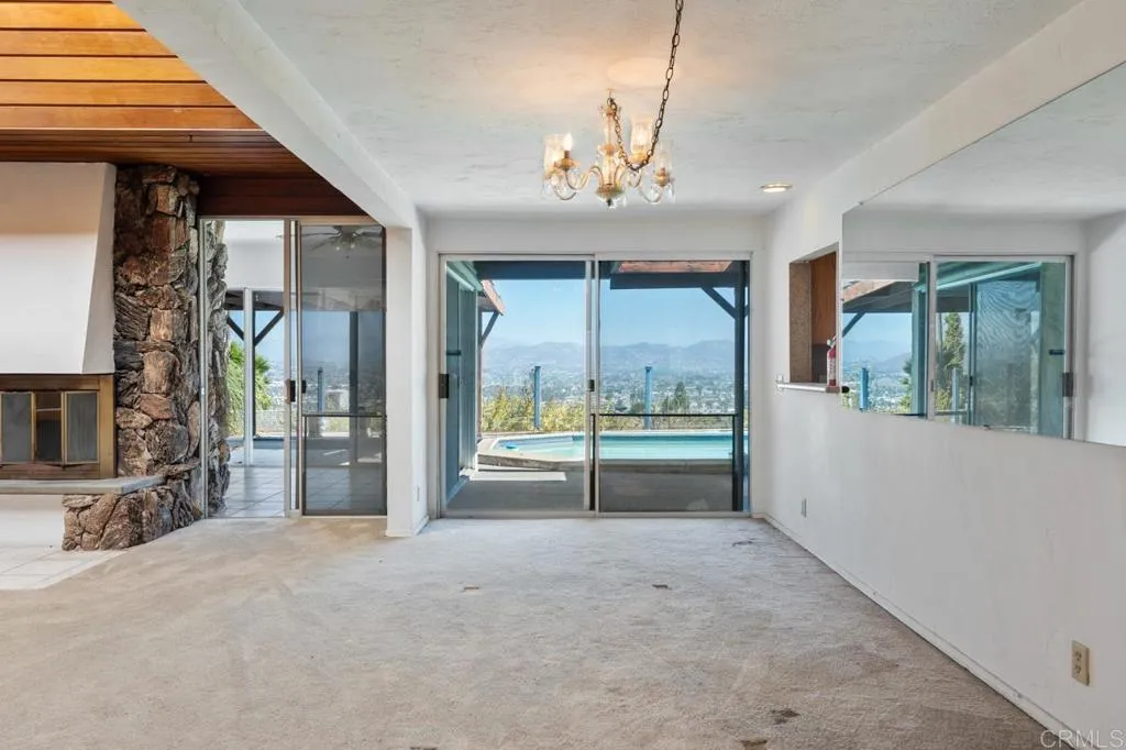 https://cdn.realtyfeed.com/cdn/127/306563282/e4693a5a5d20a3885c5957454f644e8e.webp
