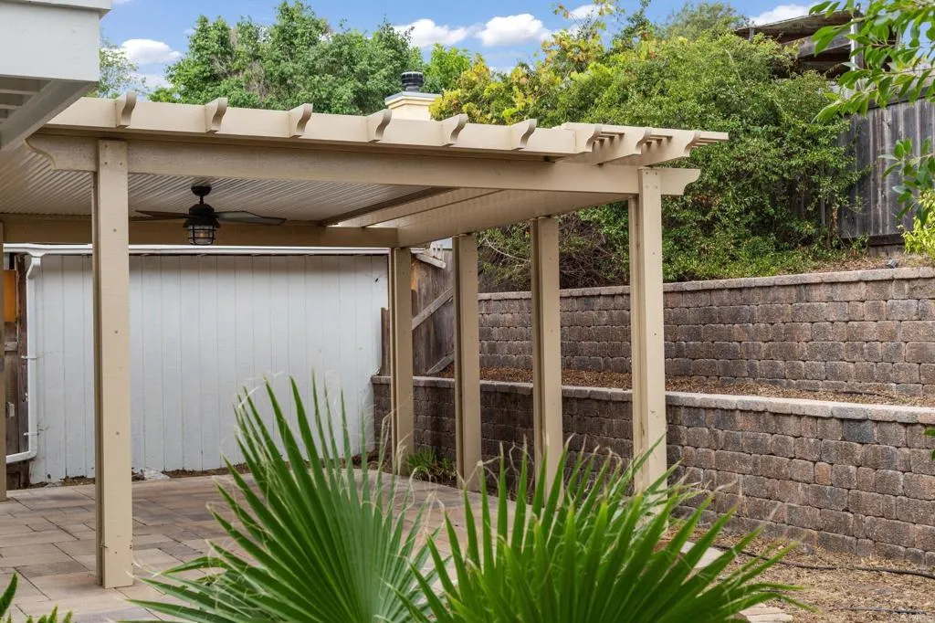 https://cdn.realtyfeed.com/cdn/127/306563340/7c47973efcdf1671b0ca37adf1e92471.webp