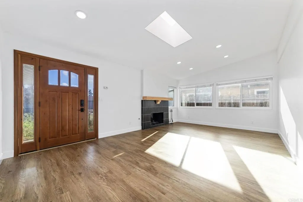 https://cdn.realtyfeed.com/cdn/127/306563340/8d0ad118b28f0cc6612ee352c205b0f2.webp