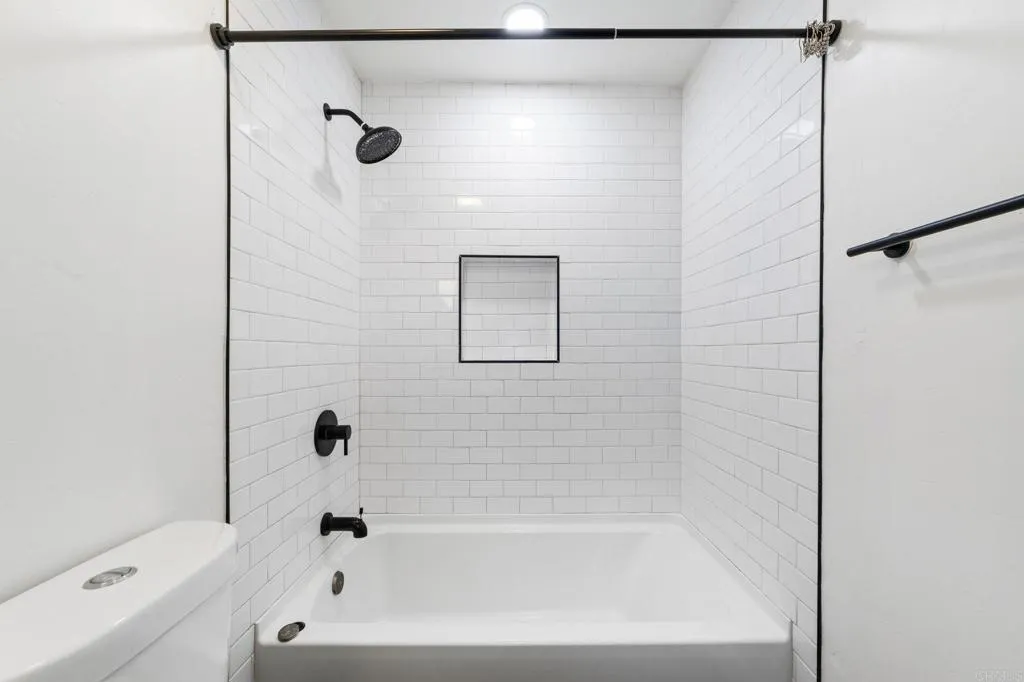 https://cdn.realtyfeed.com/cdn/127/306563340/97f09219c59f888e7f2a2201ecd13a37.webp