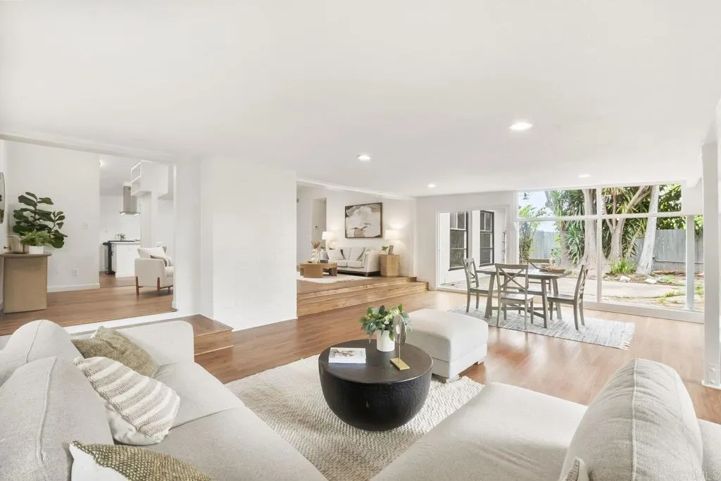 https://cdn.realtyfeed.com/cdn/127/306563341/c2391e19a10be48d67d4bf5bf45587a4.webp