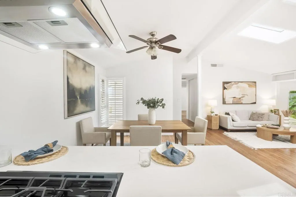 https://cdn.realtyfeed.com/cdn/127/306563341/ee4a3d01cb50ff8b76b7aa99a152085d.webp