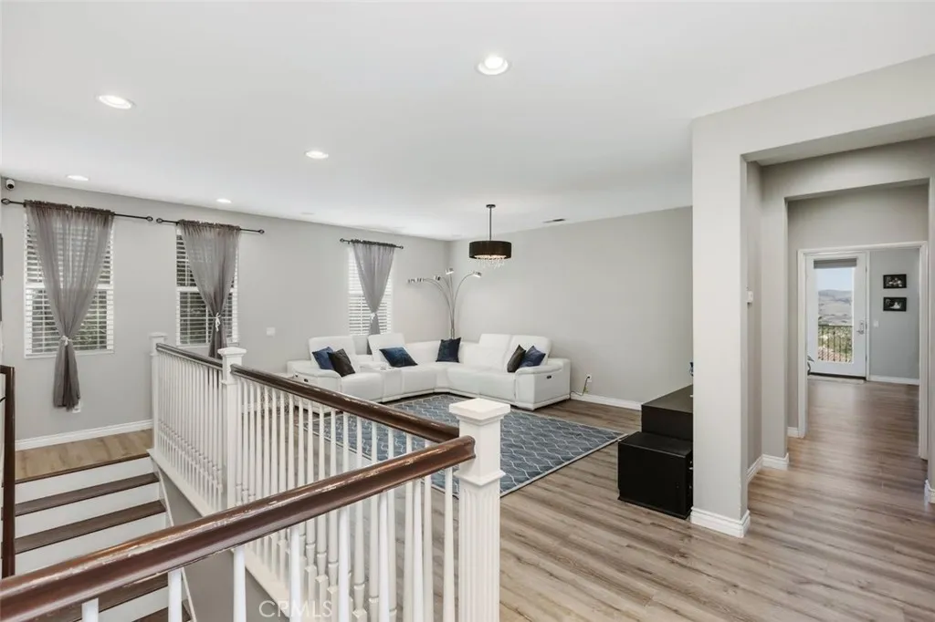 https://cdn.realtyfeed.com/cdn/127/306563381/fe442a3c1d2925e052c40aed90d43054.webp