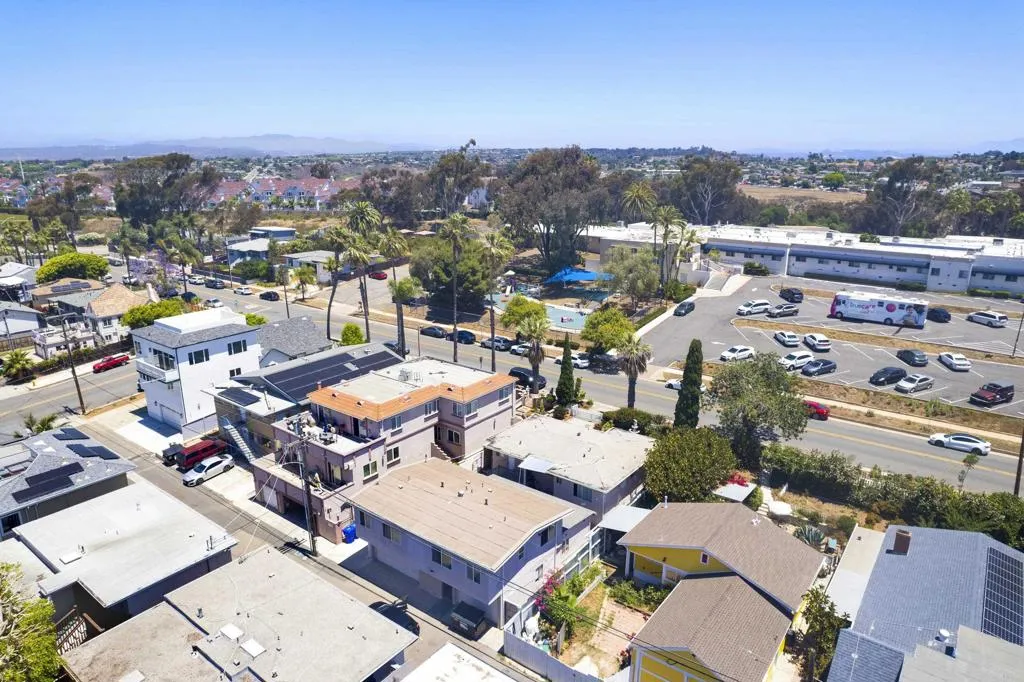 https://cdn.realtyfeed.com/cdn/127/306563392/ce60f57e4a9ffb782e0a715187fb7867.webp
