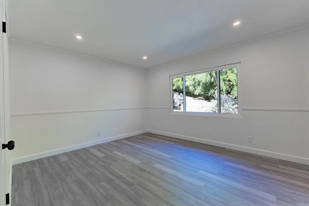 https://cdn.realtyfeed.com/cdn/127/306563404/8844a3ba8a34342431ee163d52e7328c.webp