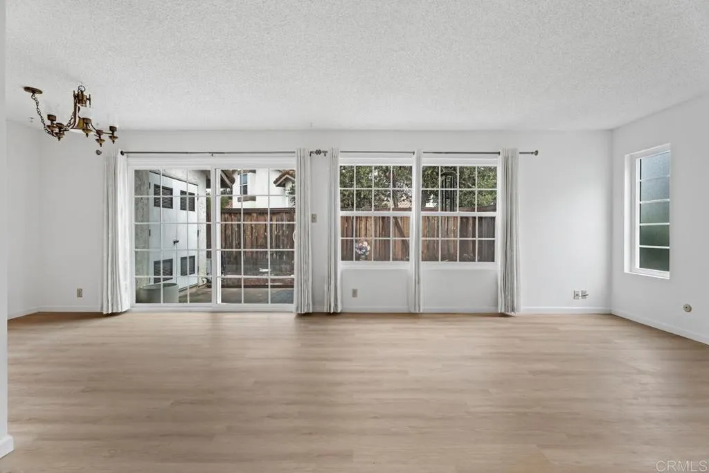 MLS: NDP2509819 Condo For Sale