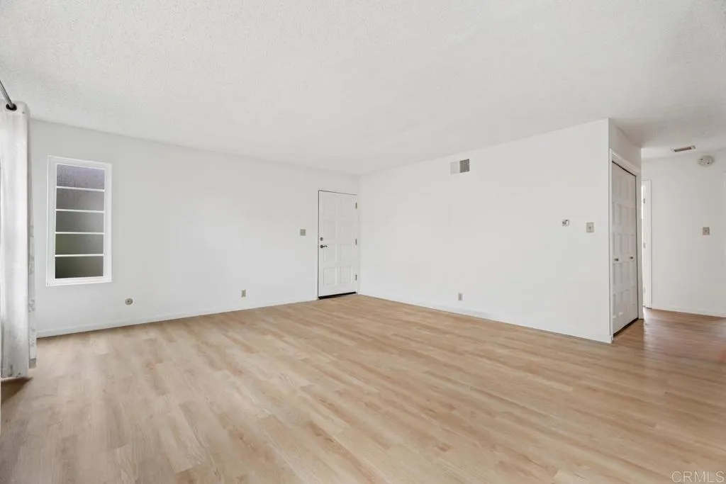 Photo #2: NDP2509819 Listing 