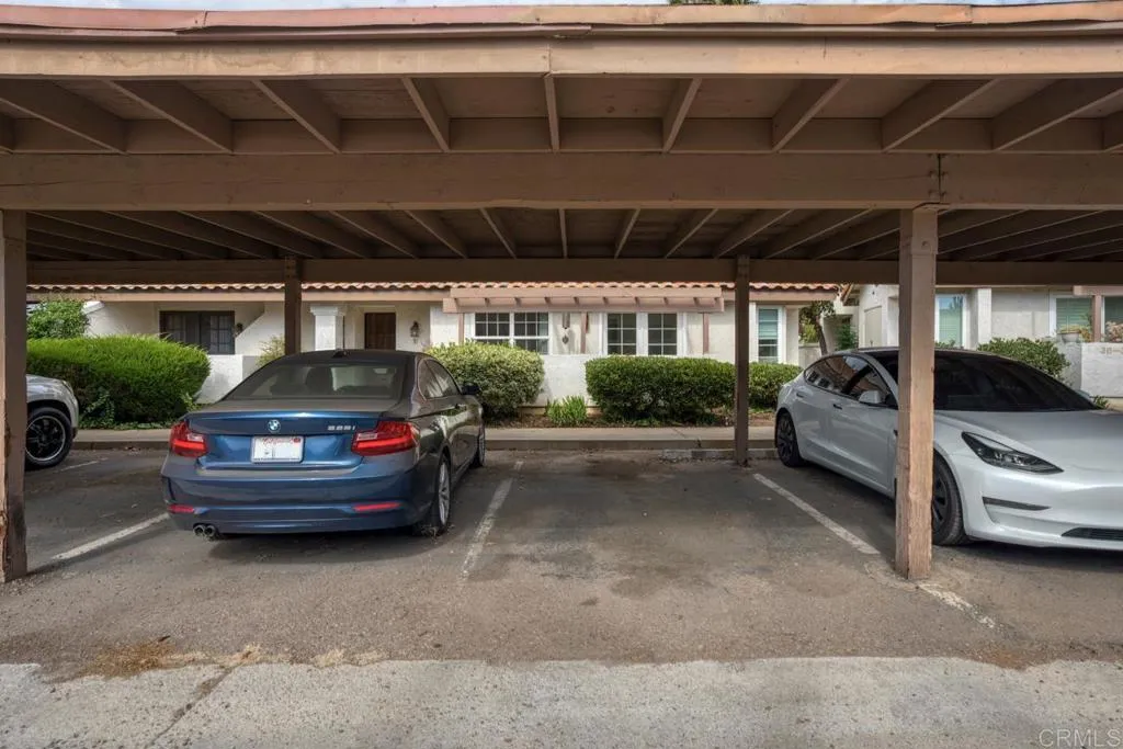 https://cdn.realtyfeed.com/cdn/127/306563410/b26794bdaa11f46b43e35fa23f969c1d.webp