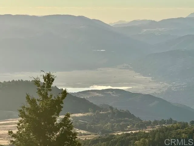 https://cdn.realtyfeed.com/cdn/127/306563520/ad96ab11fe1d50ee31c18ce23b325992.webp