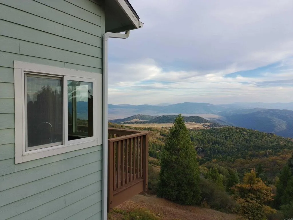https://cdn.realtyfeed.com/cdn/127/306563520/f98c57ee14e83a5a3067fd3076c801d1.webp