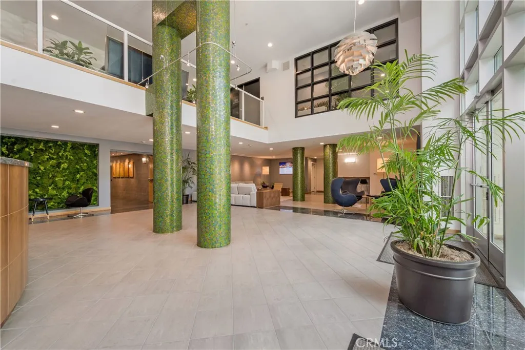 https://cdn.realtyfeed.com/cdn/127/306563577/0eaaafc7779b53a9acb71b8657c6047c.webp