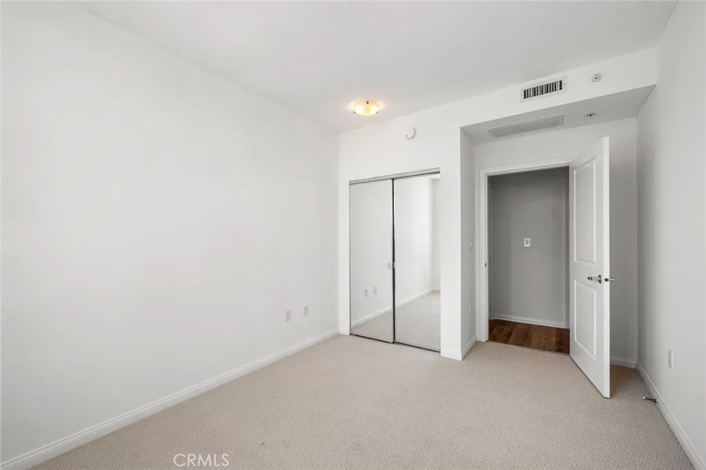 https://cdn.realtyfeed.com/cdn/127/306563577/19f20be1d5b441a866e7ff9d09a830ce.webp
