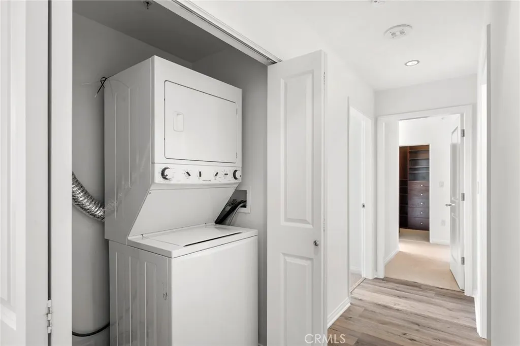 https://cdn.realtyfeed.com/cdn/127/306563577/1cc8b3315e567d087375281ba00a9ba3.webp
