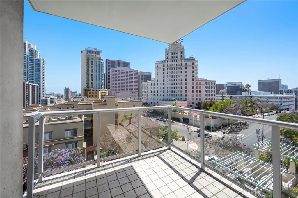 https://cdn.realtyfeed.com/cdn/127/306563577/89ccb065165513ee6e9ae66d731ce968.webp