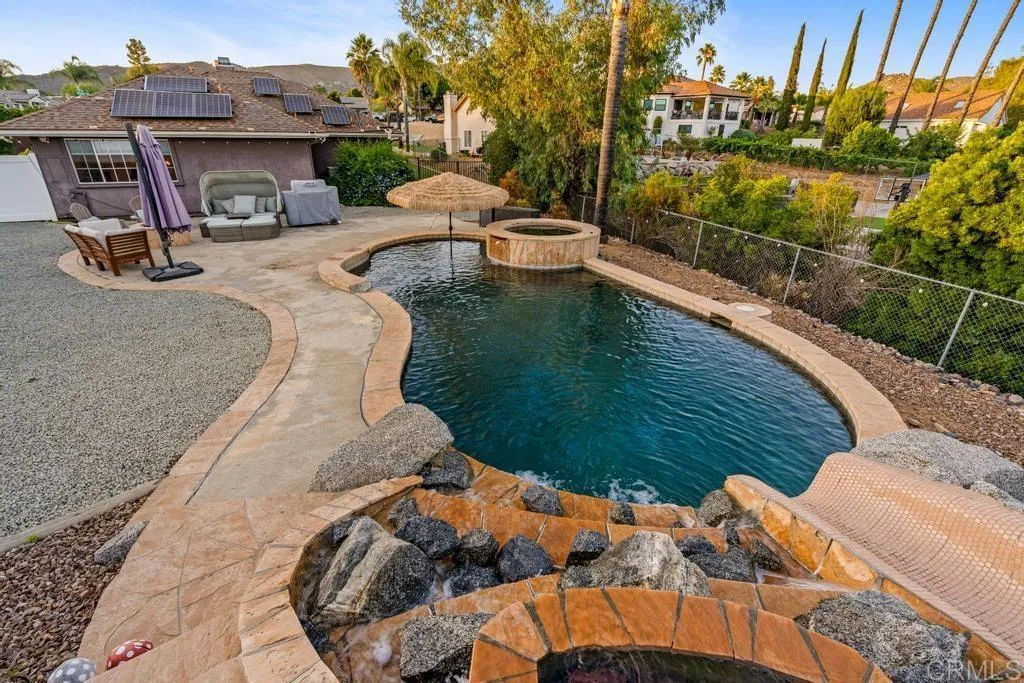 https://cdn.realtyfeed.com/cdn/127/306563582/5b0e7d8fcc03b83ef2d31be67e9dc74e.webp