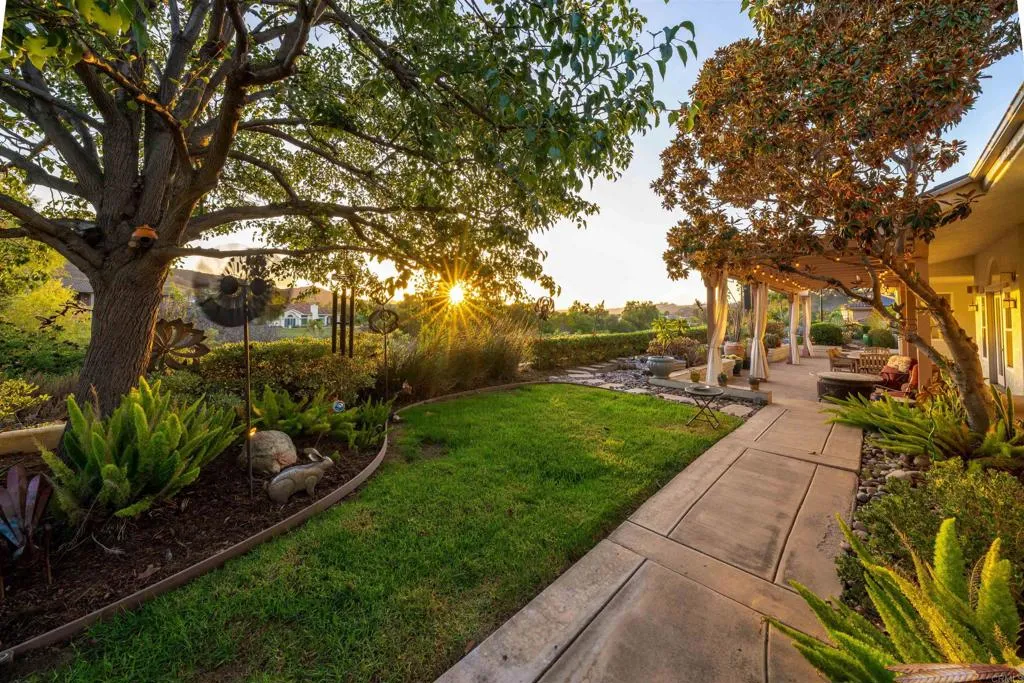 https://cdn.realtyfeed.com/cdn/127/306563641/09ab0e933b9e77e14336a0f70d42d84d.webp