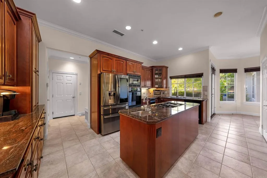 https://cdn.realtyfeed.com/cdn/127/306563641/80ed34f20ab15d971c24407f0aacfee8.webp