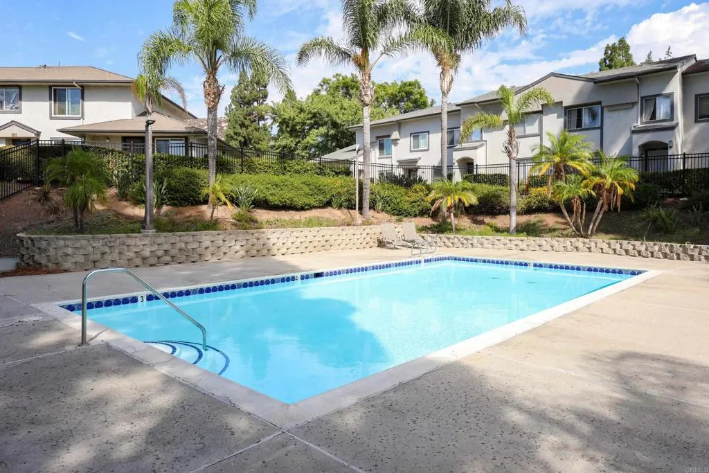 https://cdn.realtyfeed.com/cdn/127/306563660/1f511a33bf3c63fe4ed92b9d4c008799.webp