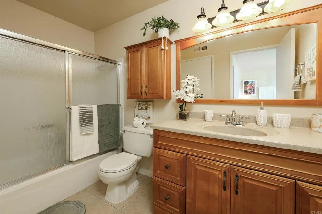 https://cdn.realtyfeed.com/cdn/127/306563660/b15c3badc886f907f0e8b0fe76ed2b83.webp