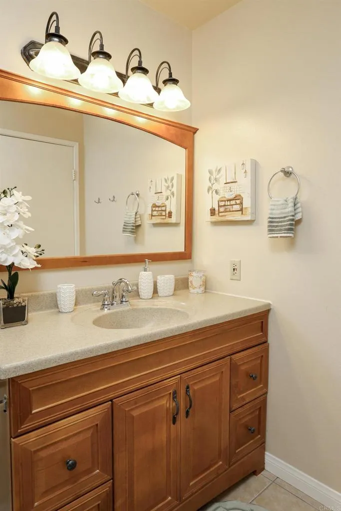 https://cdn.realtyfeed.com/cdn/127/306563660/b500f6a8e2245ecaf7a8f88bccfdf4c8.webp