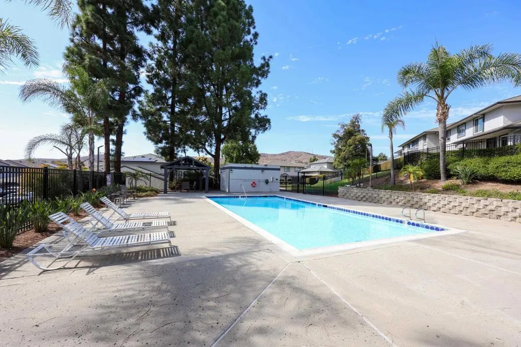 https://cdn.realtyfeed.com/cdn/127/306563660/eaafd857d03f3b9ed3c54b449dc96041.webp