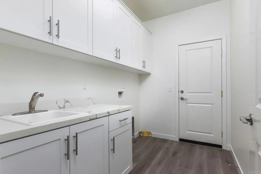 https://cdn.realtyfeed.com/cdn/127/306563662/cd7e76c1dda51fd203658ba26e1f13b0.webp