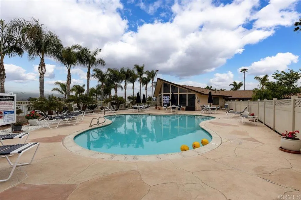 https://cdn.realtyfeed.com/cdn/127/306563703/639c5ba24772b0f0bb194f3be0176e57.webp