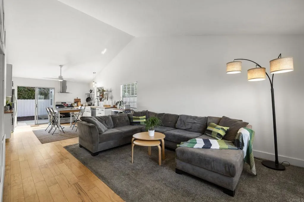 https://cdn.realtyfeed.com/cdn/127/306563709/1f894b6321785a7e3f6d2d3824f071ac.webp