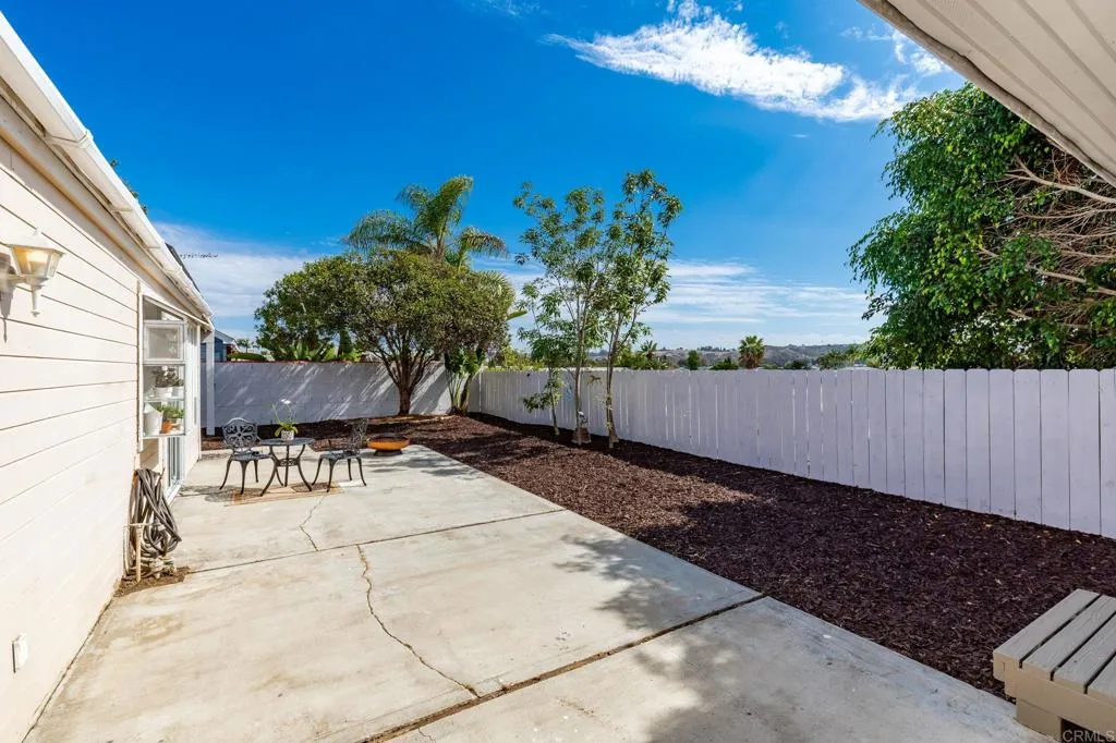 https://cdn.realtyfeed.com/cdn/127/306563709/bfd40e43ba64fc51f1a1a859c25eb53c.webp