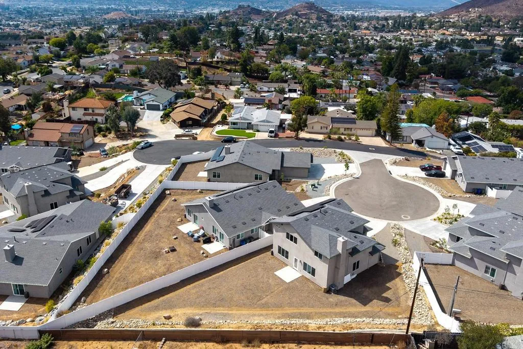 https://cdn.realtyfeed.com/cdn/127/306563711/c0703fda5f5c0a5876224ccf8ab4d344.webp
