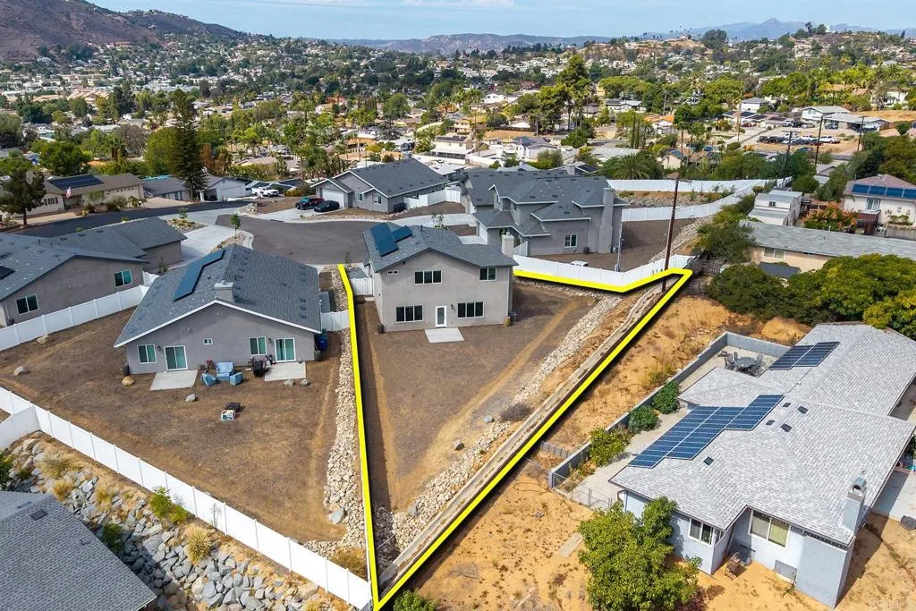 https://cdn.realtyfeed.com/cdn/127/306563711/c382c9bfe7f3c6d117e204ce6753bf09.webp