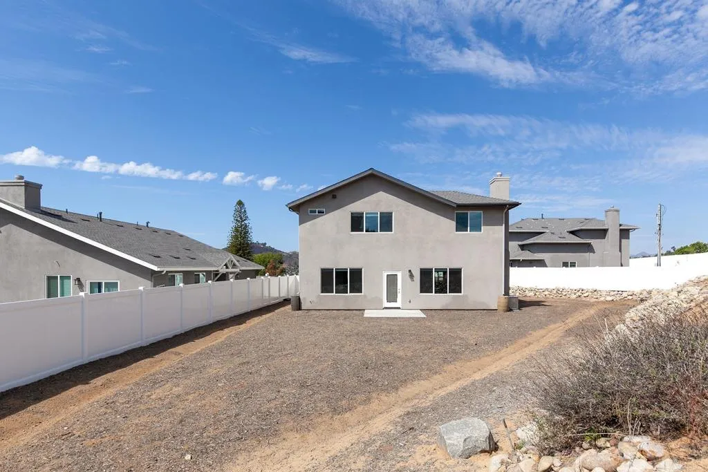 https://cdn.realtyfeed.com/cdn/127/306563711/f2ac61b67cddd3c49be8bc8aa19a2d2c.webp
