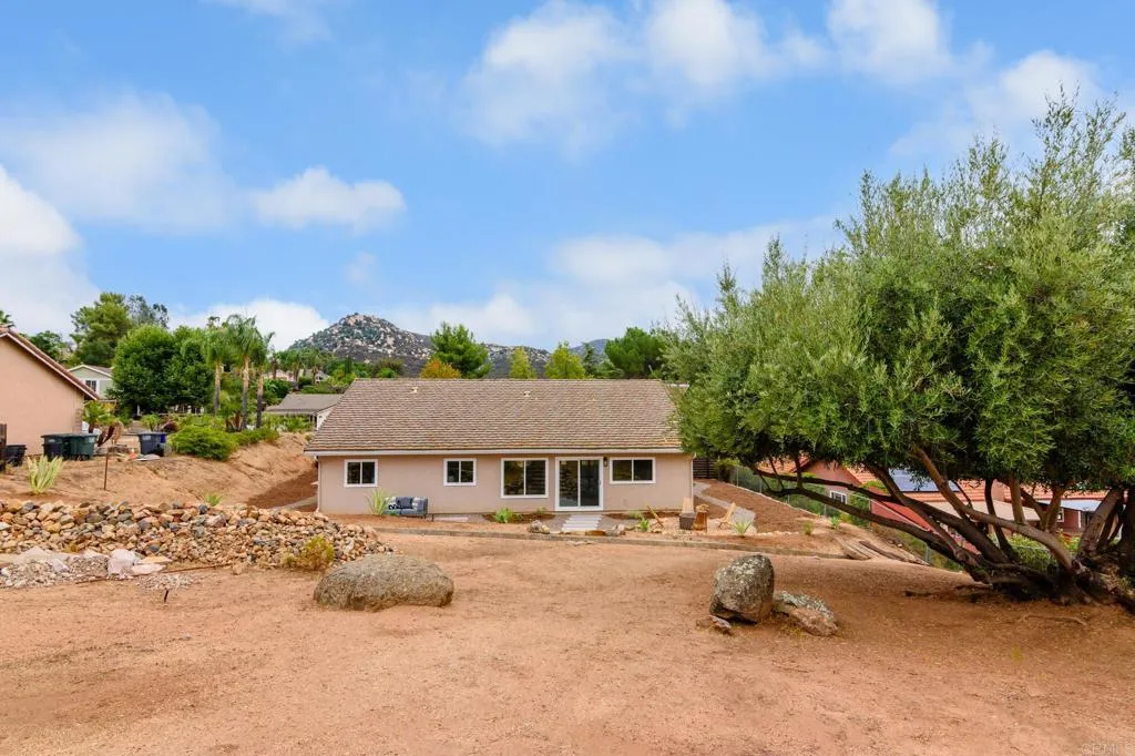 https://cdn.realtyfeed.com/cdn/127/306563712/0d32db08760a0ec1a46cf38320316f6d.webp