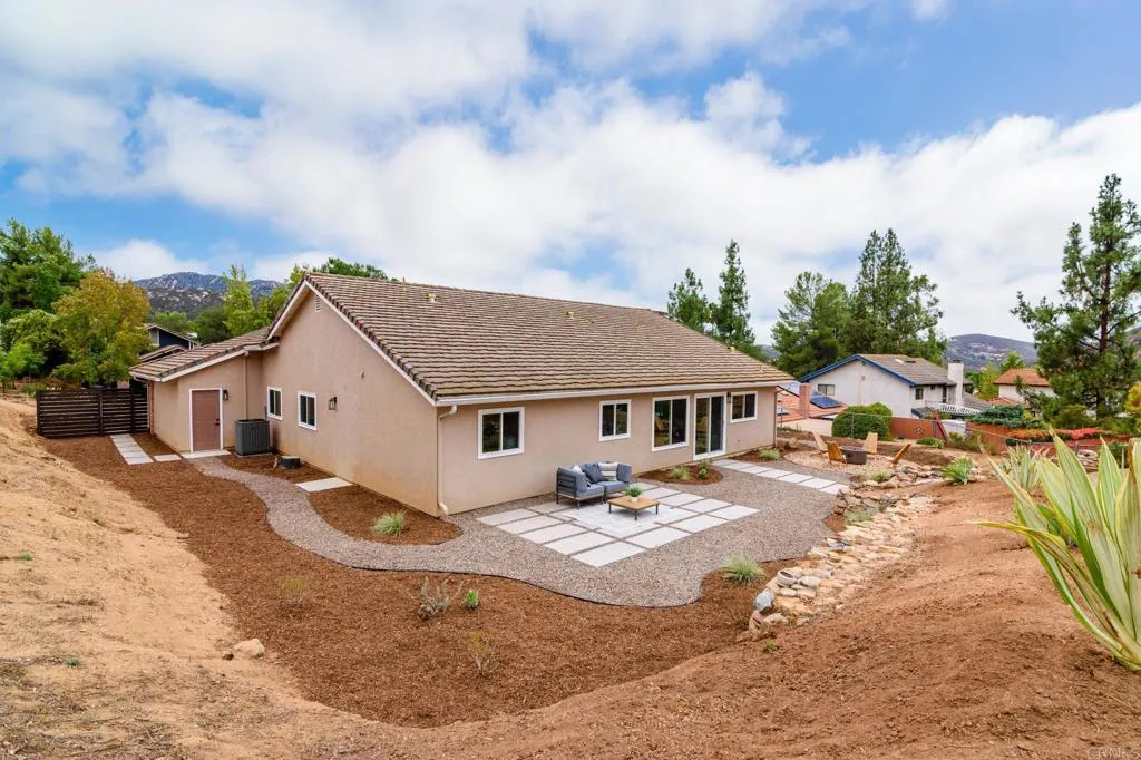 https://cdn.realtyfeed.com/cdn/127/306563712/2537aa5ece93fa278ac39061826b7a0a.webp