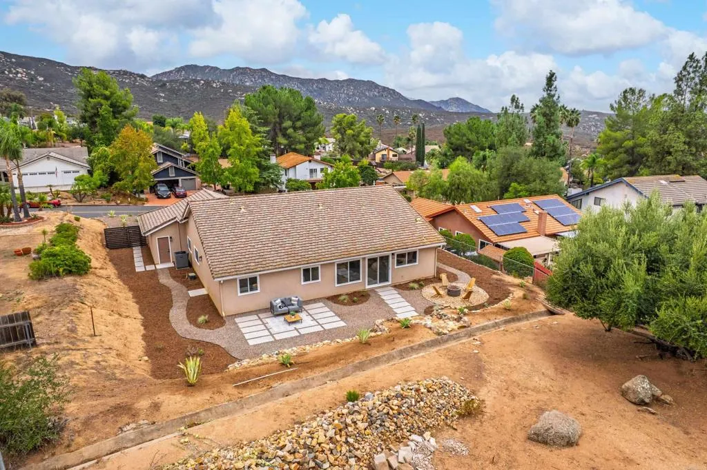 https://cdn.realtyfeed.com/cdn/127/306563712/54c70f11484d53907f0c882cd71fbba6.webp
