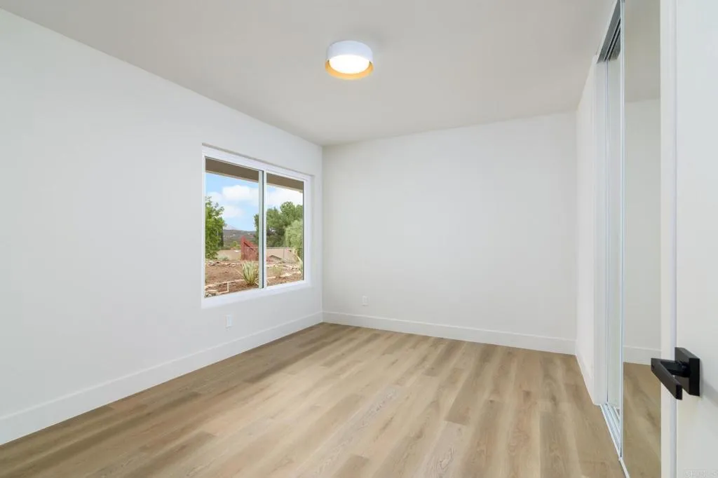 https://cdn.realtyfeed.com/cdn/127/306563712/e693f17defd63f922f9fb517e42bc493.webp