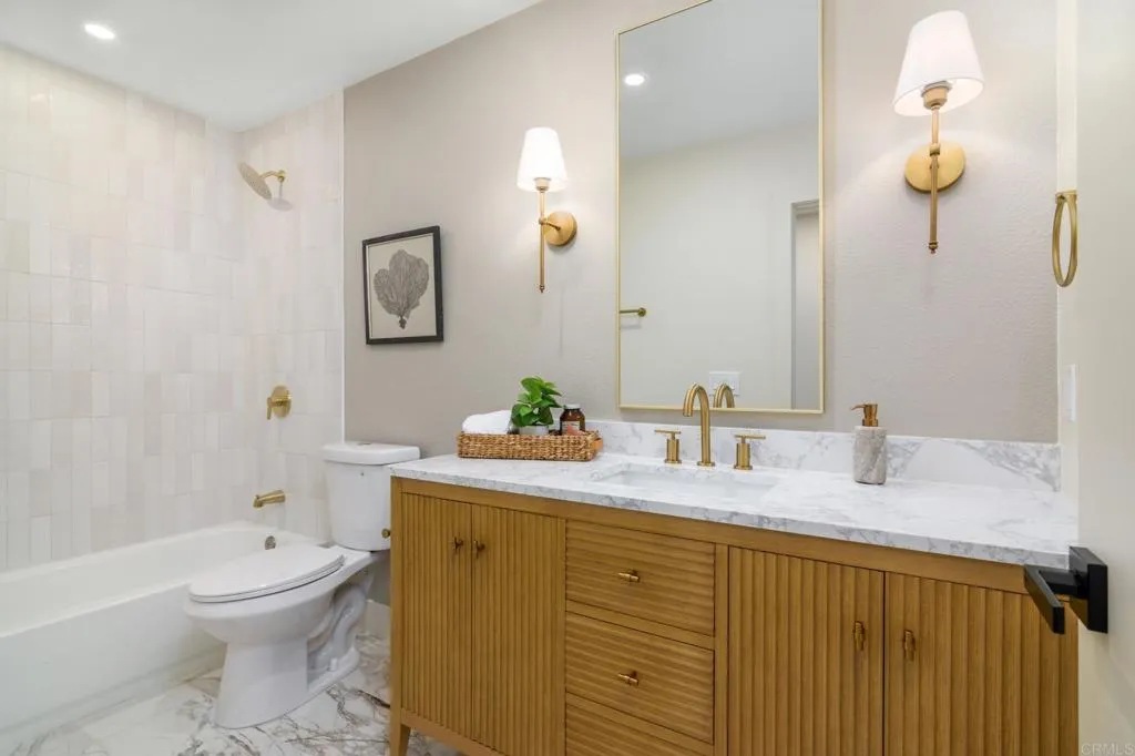 https://cdn.realtyfeed.com/cdn/127/306563712/ee31f481f3a4bfc113594793c6f8f026.webp