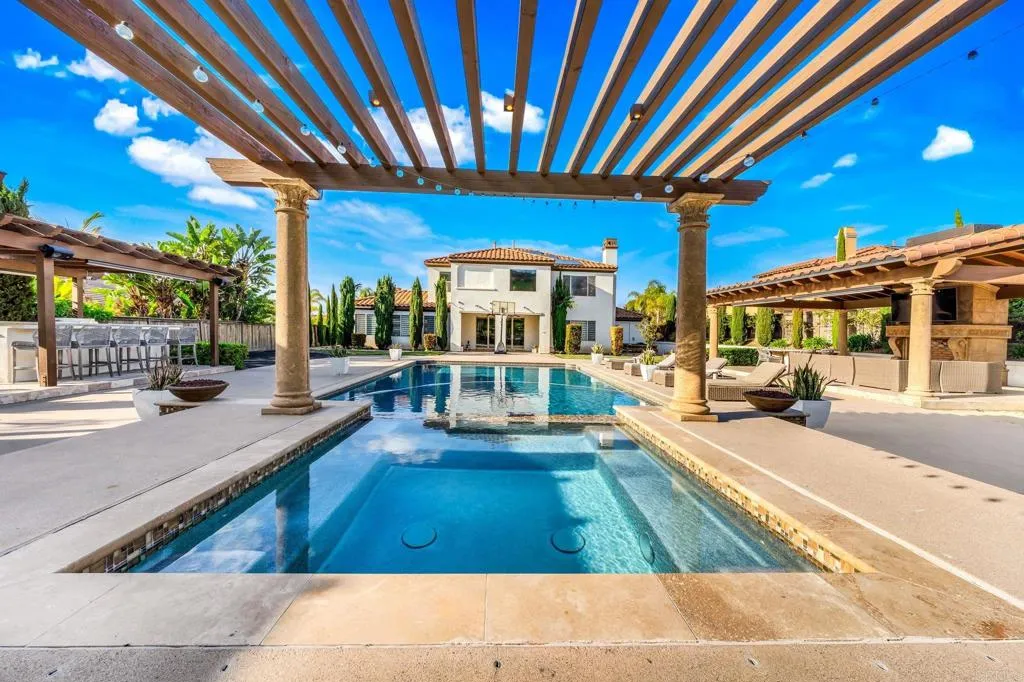 https://cdn.realtyfeed.com/cdn/127/306563725/67c7a6a3527a39276f059d25ac7309c2.webp