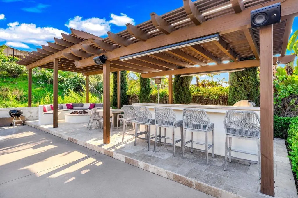 https://cdn.realtyfeed.com/cdn/127/306563725/8c1cfa951a368e9ba8e3aa05a000c97b.webp