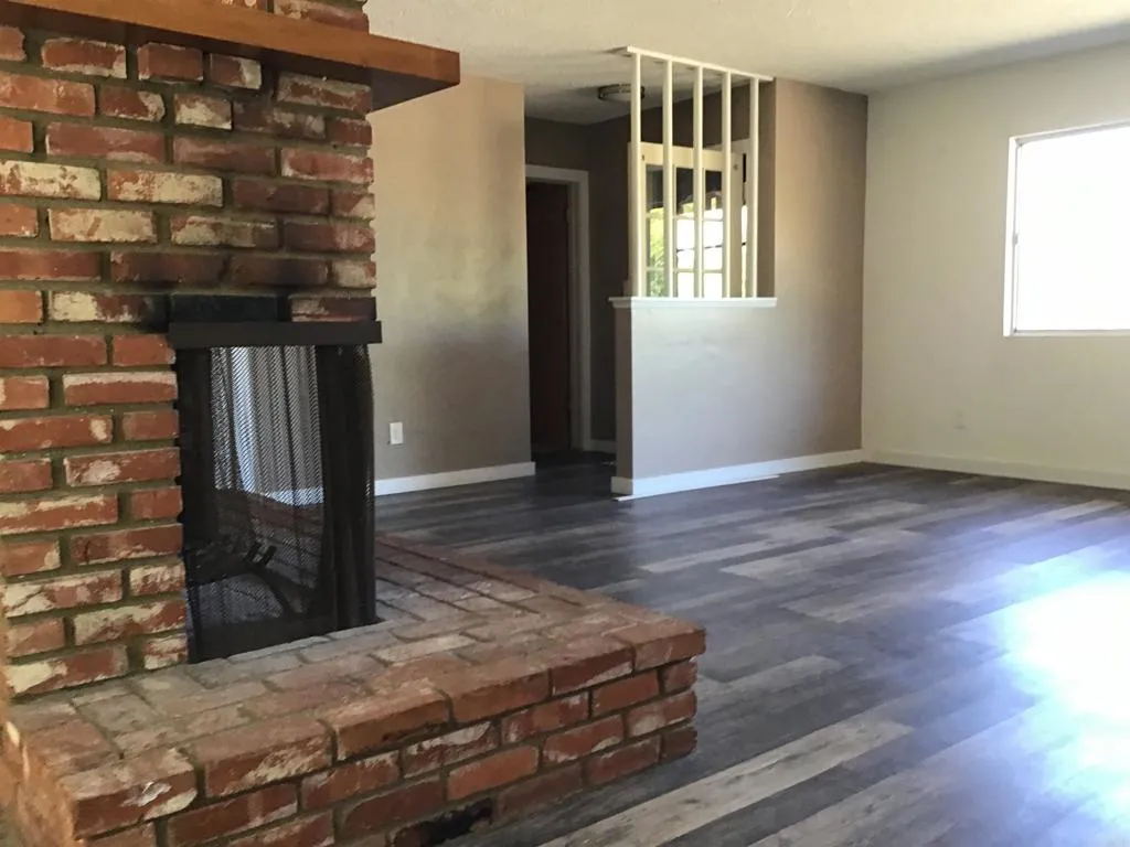 https://cdn.realtyfeed.com/cdn/127/306563739/1d7c9d20a7bec60d0e3f9ce9e6ae9d59.webp